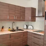 Leongargt Апартаменты Прага